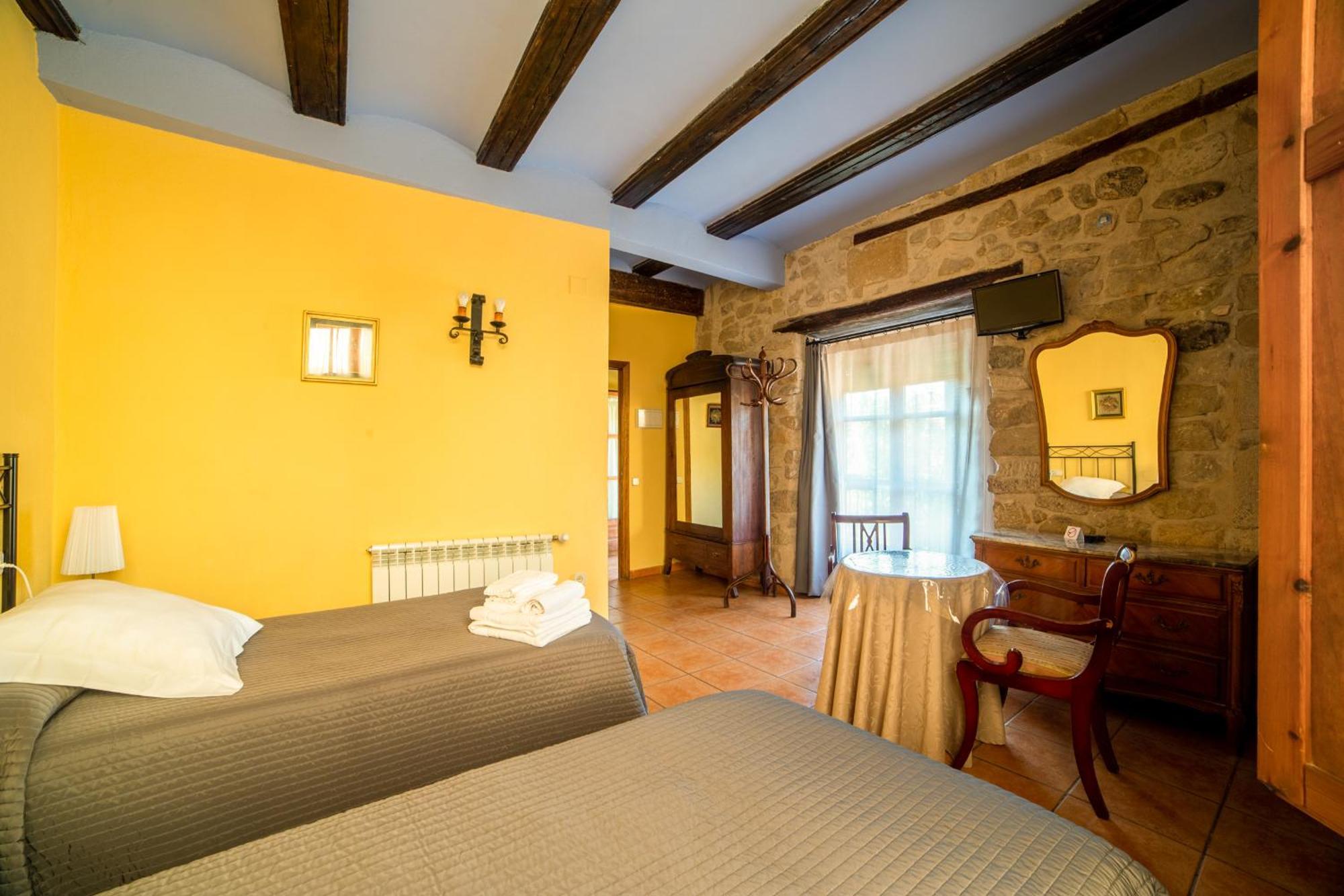 Fonda La Plaza Hotel Valderrobres Eksteriør billede