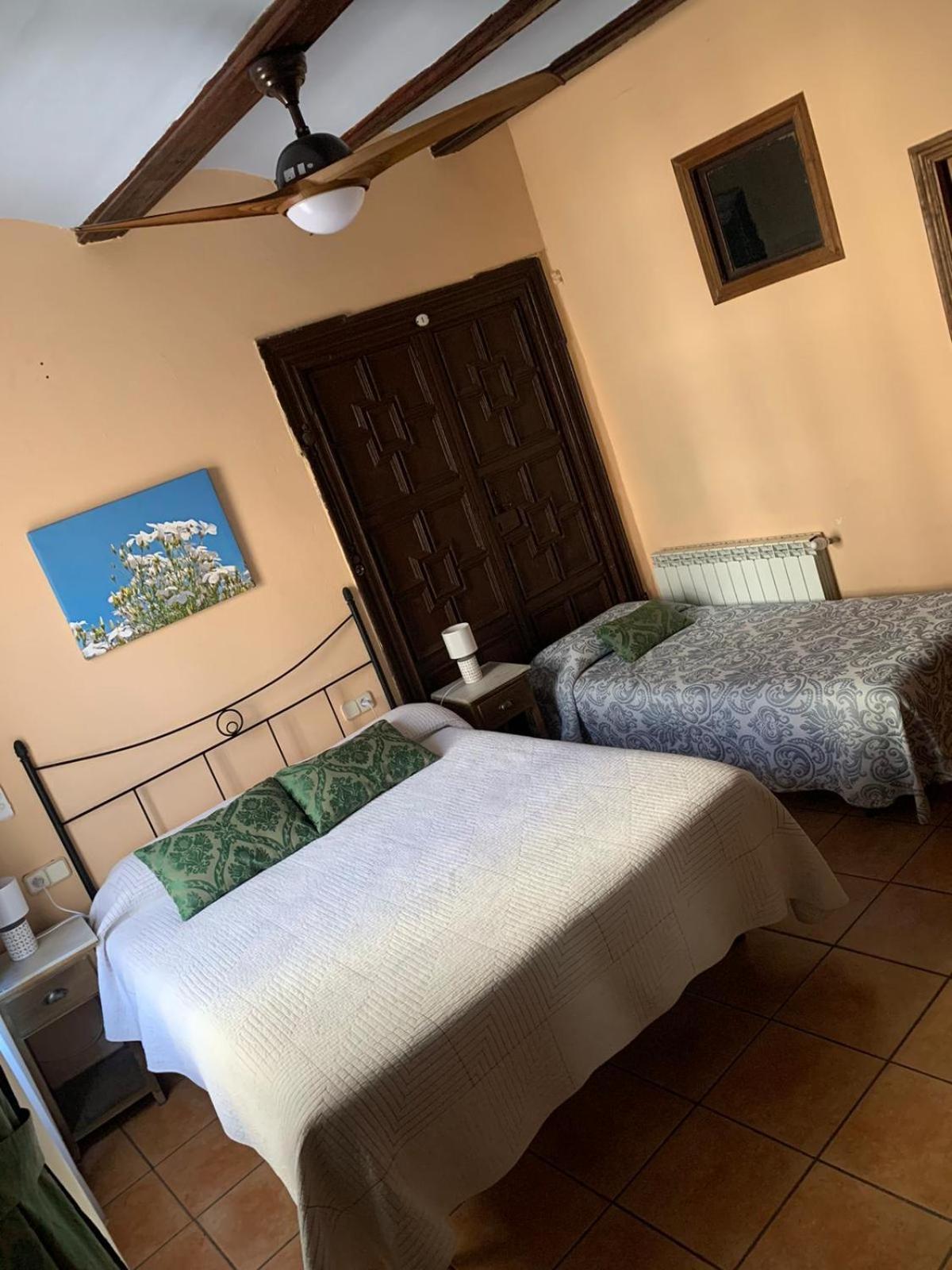 Fonda La Plaza Hotel Valderrobres Eksteriør billede