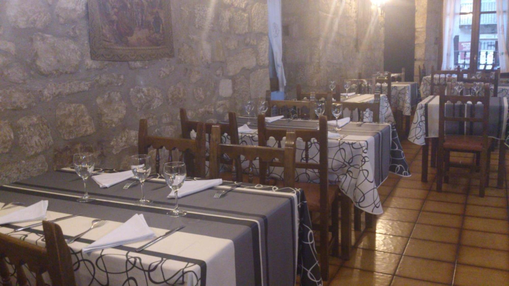 Fonda La Plaza Hotel Valderrobres Eksteriør billede